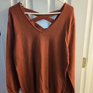 Chic V-Neck Rust Sweater with Crisscross Back